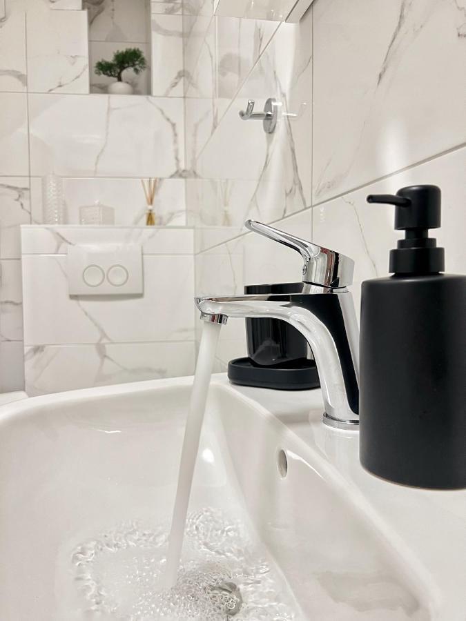 Studio Apartman Perla Split Extérieur photo