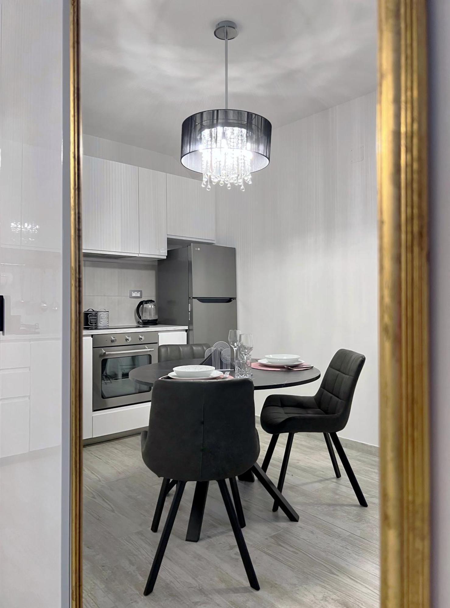 Studio Apartman Perla Split Extérieur photo